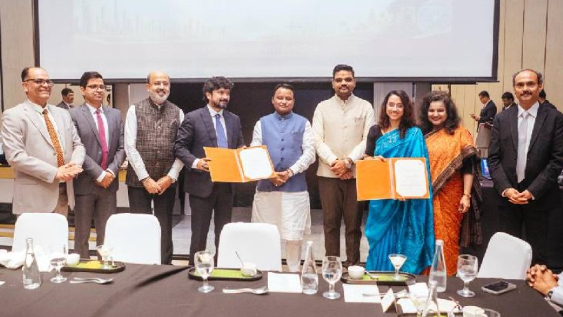 Odisha Takes Handicrafts to Global Stage as CM Opens ODOP Gallery in Dubai